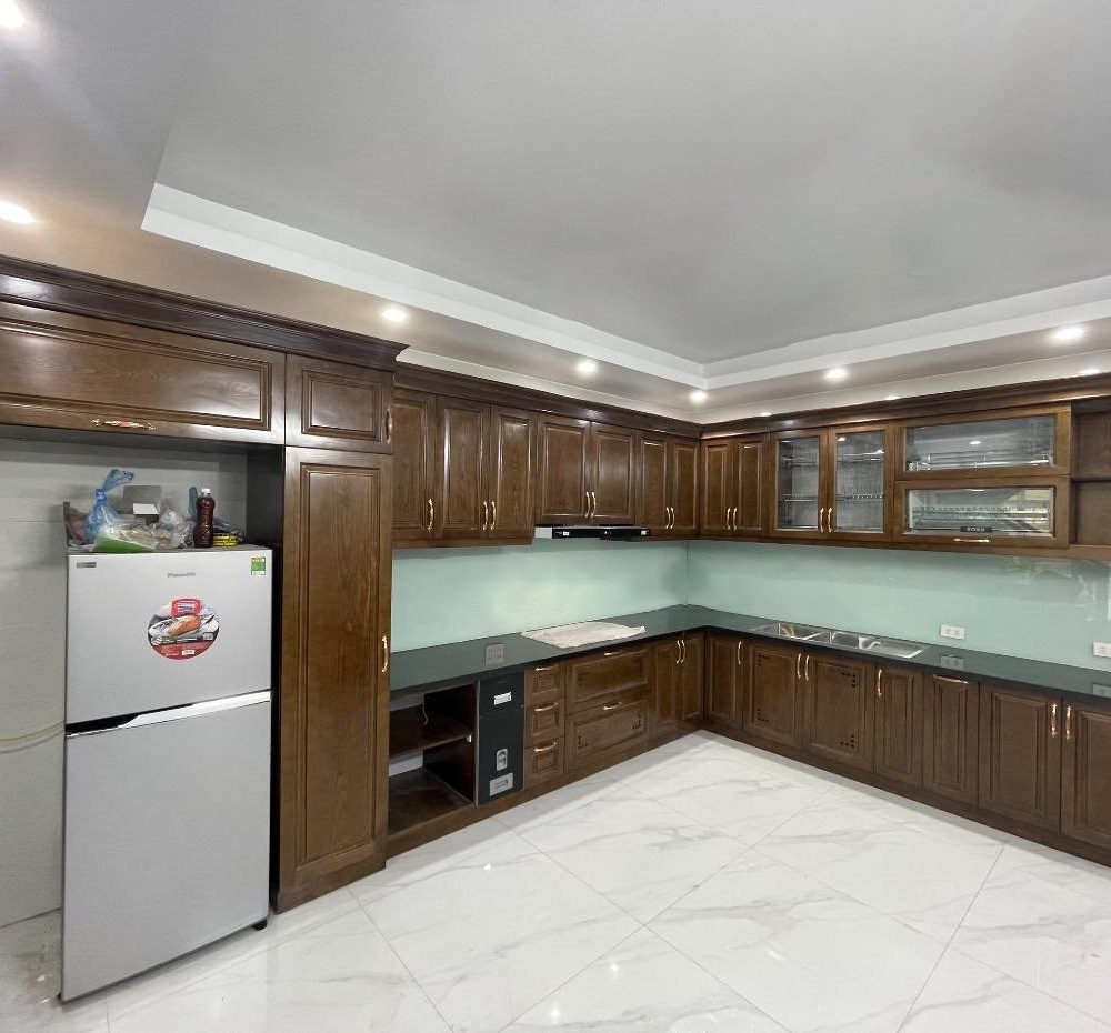 Tủ bếp gỗ Sồi Nga tự nhiên TN3